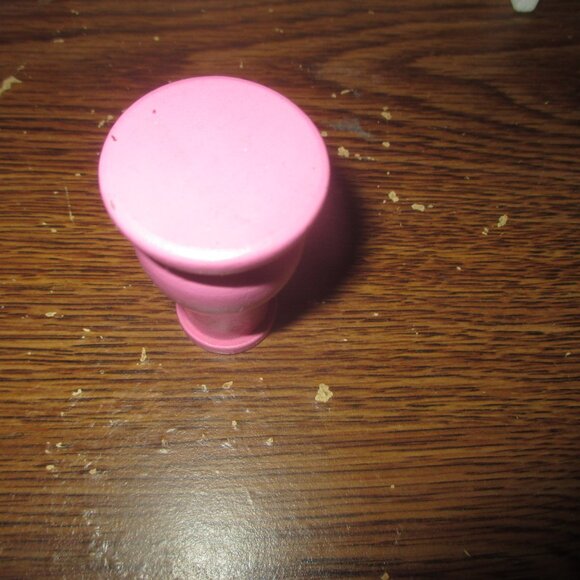 KidKraft Dollhouse Furniture 3 piece set of Bedroom Furniture - Picture 5 of 5